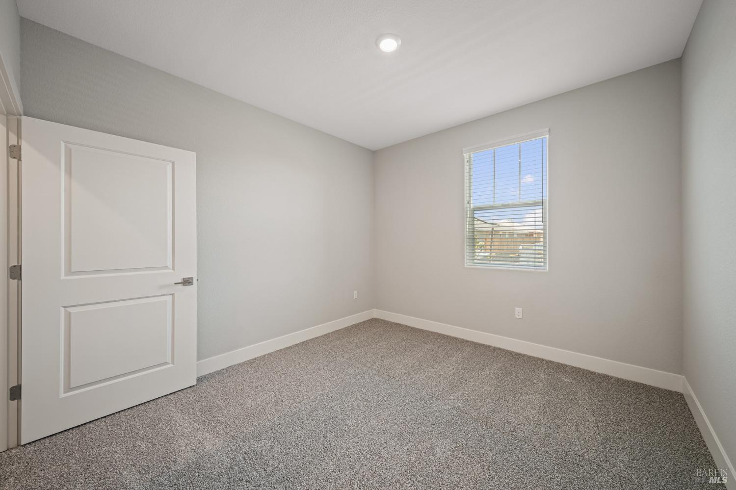 Detail Gallery Image 11 of 21 For 2103 Rustic Oak Ln, Rio Vista,  CA 94571 - 2 Beds | 2 Baths