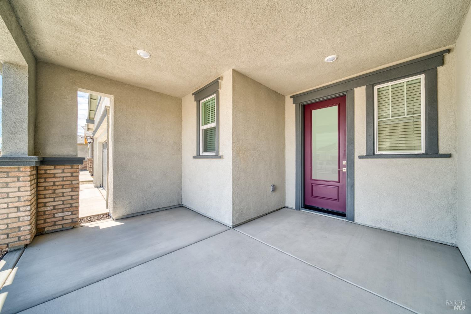 Detail Gallery Image 3 of 21 For 2103 Rustic Oak Ln, Rio Vista,  CA 94571 - 2 Beds | 2 Baths