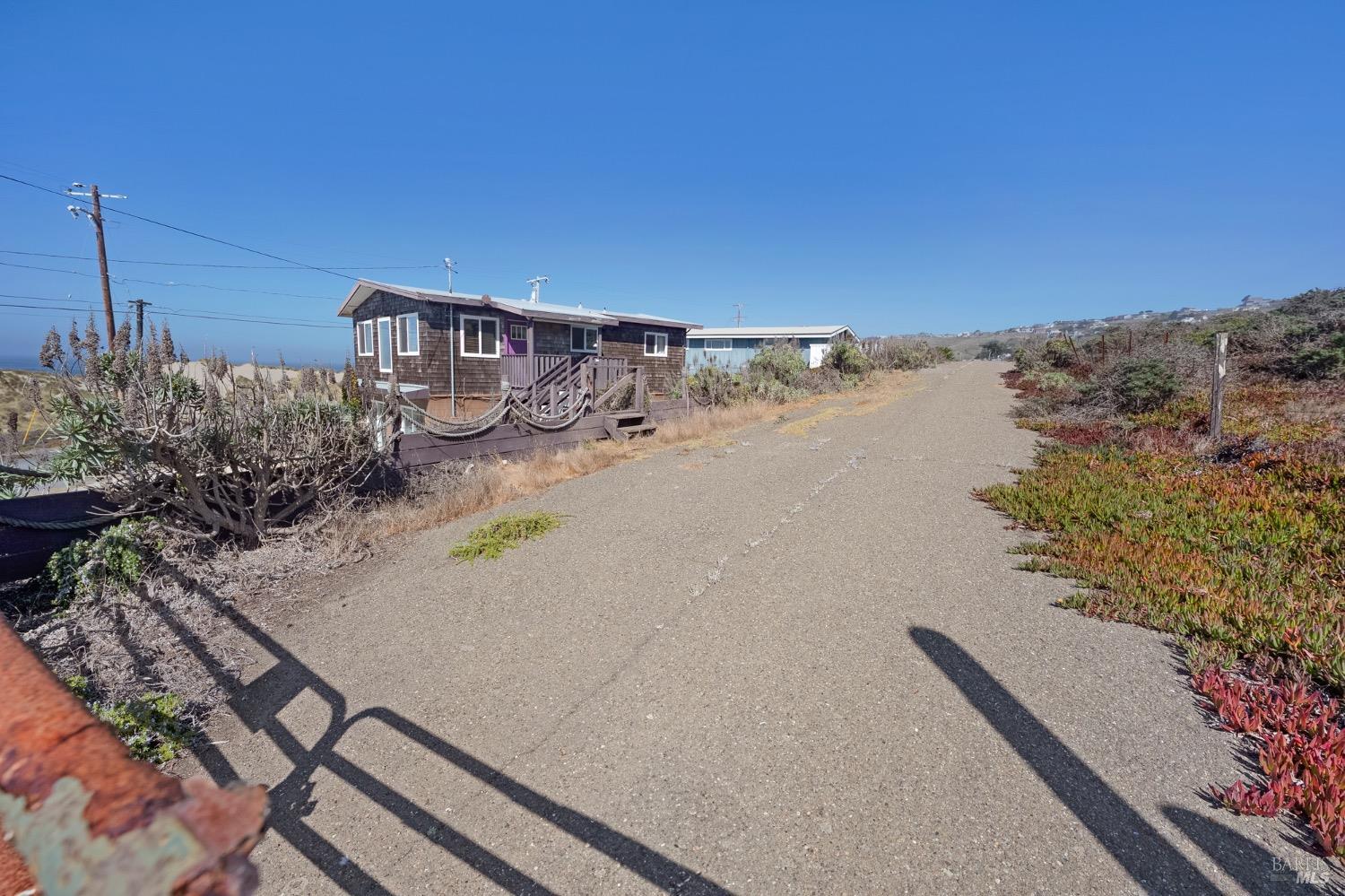 Detail Gallery Image 7 of 32 For 54 Bay Dr, Dillon Beach,  CA 94929 - 3 Beds | 2 Baths