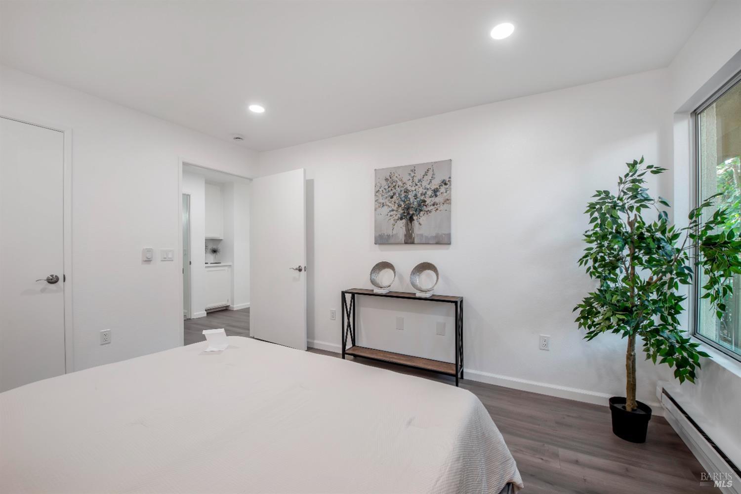 Detail Gallery Image 16 of 31 For 627 Celebration Ct, San Jose,  CA 95134 - 2 Beds | 2 Baths