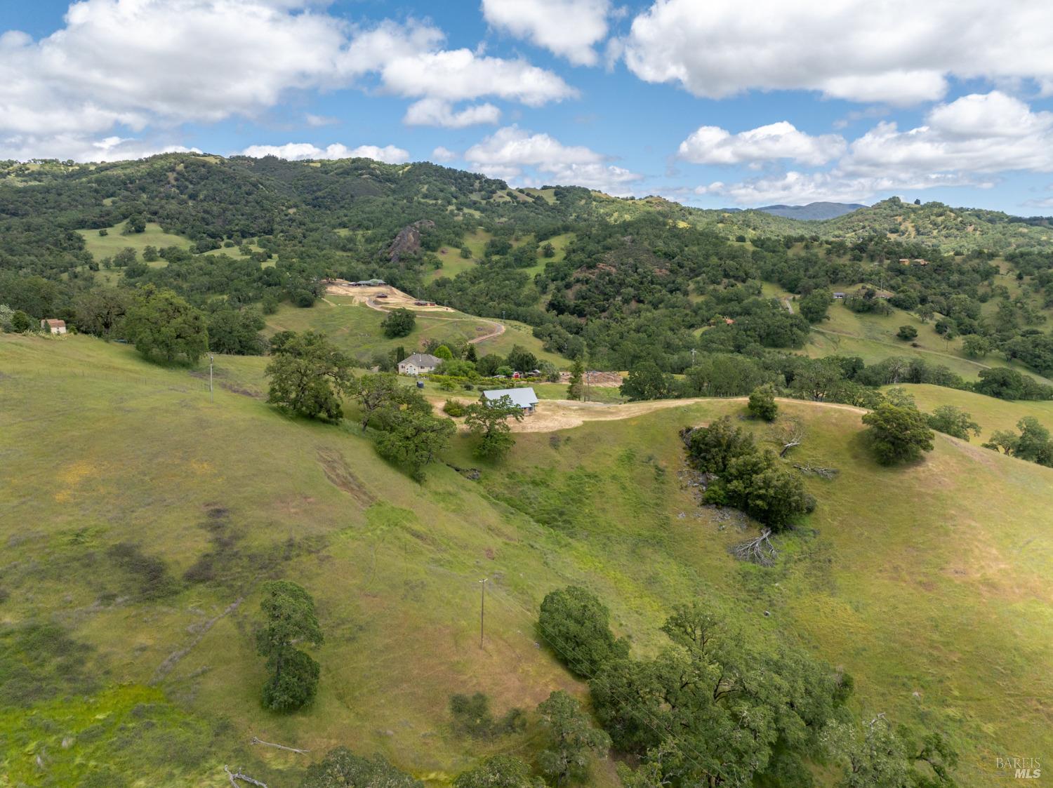 Detail Gallery Image 39 of 44 For 4610 Feliz Creek Rd, Hopland,  CA 95449 - 1 Beds | 1/1 Baths