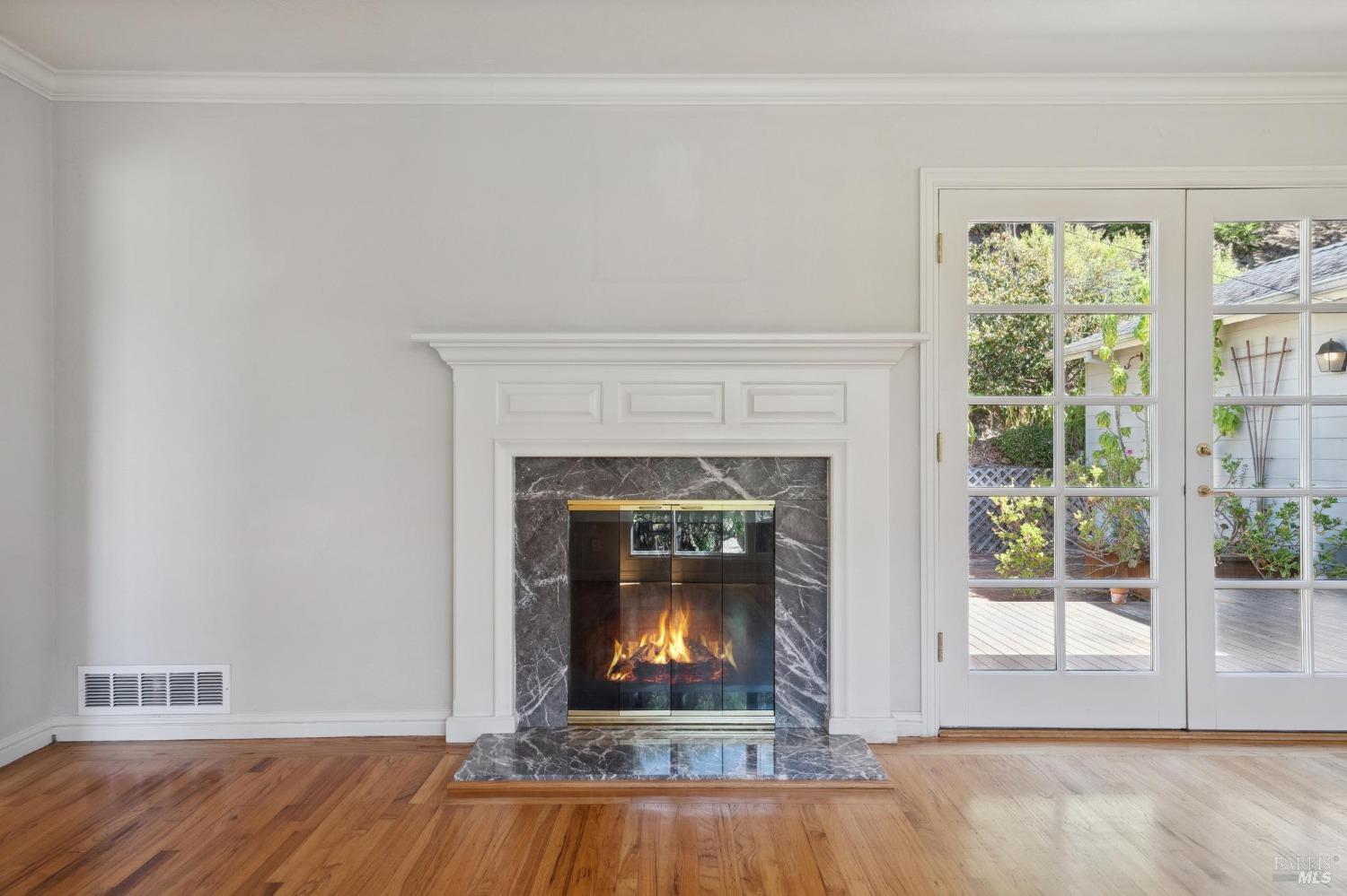 Detail Gallery Image 25 of 61 For 207 Meda Ct, Mill Valley,  CA 94941 - 3 Beds | 2/1 Baths