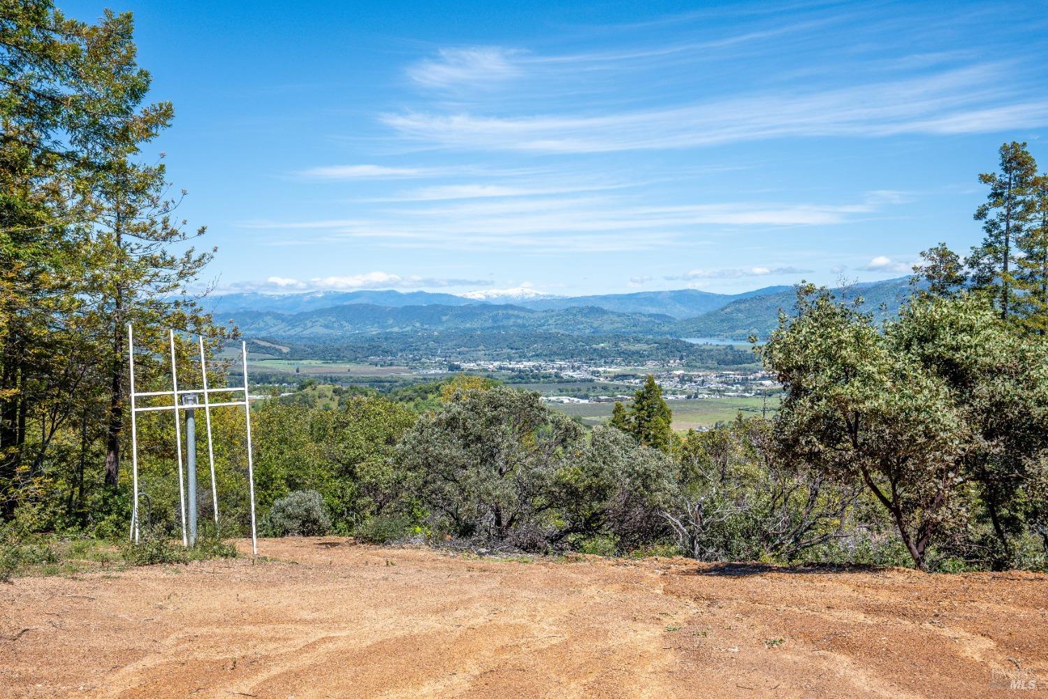 Detail Gallery Image 10 of 31 For 1675 Low Gap Rd, Ukiah,  CA 95482 - – Beds | – Baths