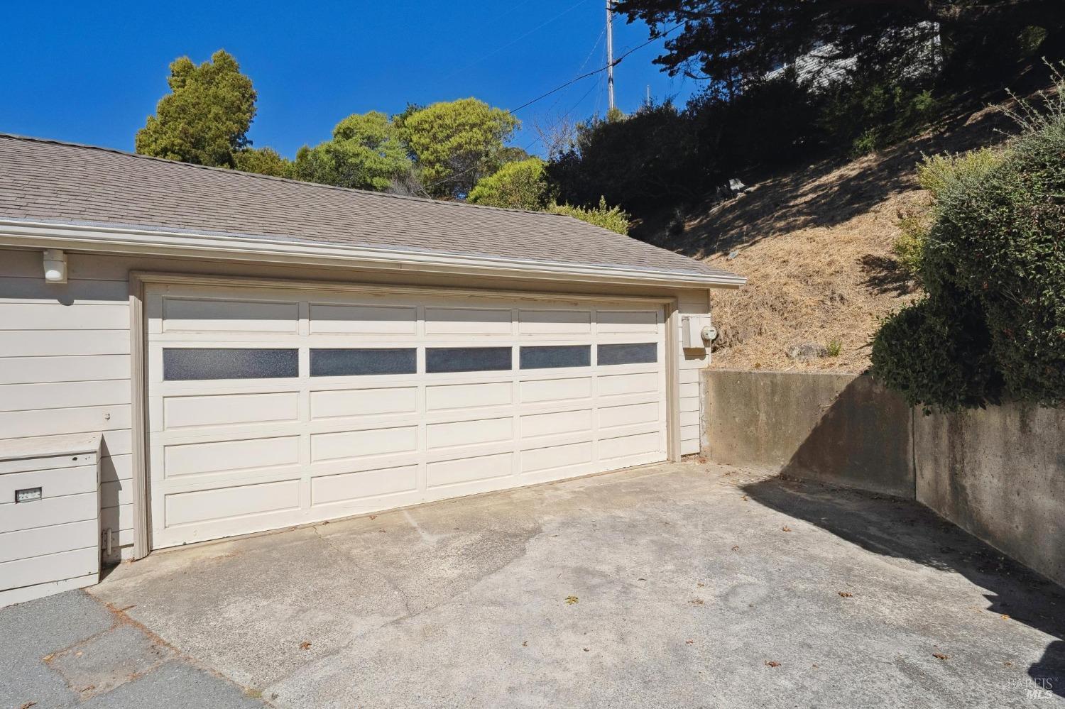 Detail Gallery Image 58 of 61 For 207 Meda Ct, Mill Valley,  CA 94941 - 3 Beds | 2/1 Baths