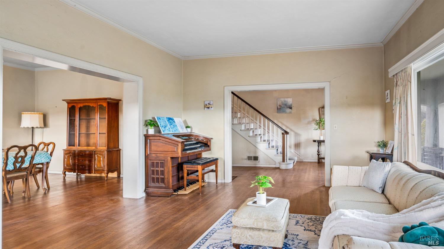 Detail Gallery Image 9 of 27 For 1415 Nye St, San Rafael,  CA 94901 - 5 Beds | 4/1 Baths