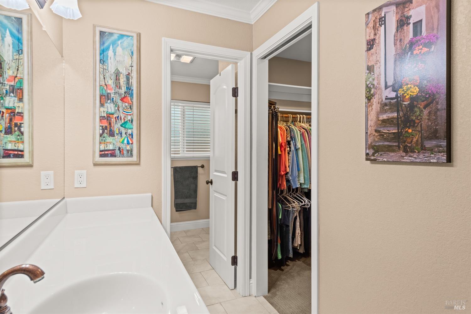 Detail Gallery Image 30 of 49 For 262 Oak Shadow Dr, Santa Rosa,  CA 95409 - 3 Beds | 2 Baths