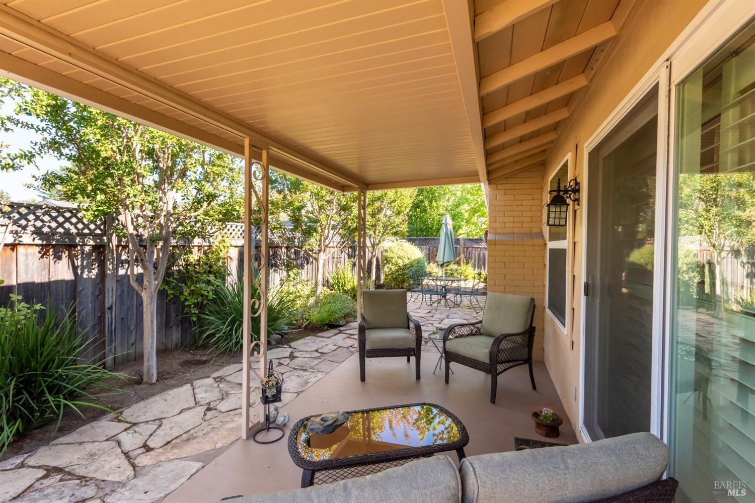 Detail Gallery Image 44 of 49 For 262 Oak Shadow Dr, Santa Rosa,  CA 95409 - 3 Beds | 2 Baths