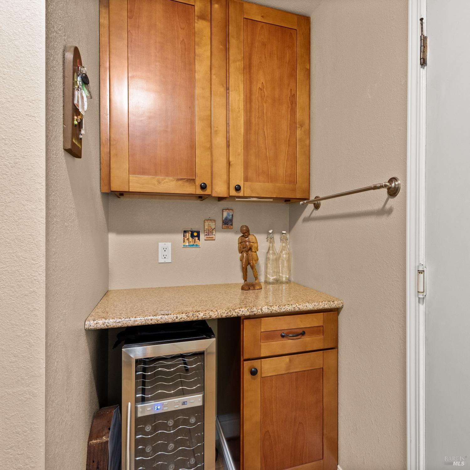 Detail Gallery Image 24 of 49 For 262 Oak Shadow Dr, Santa Rosa,  CA 95409 - 3 Beds | 2 Baths