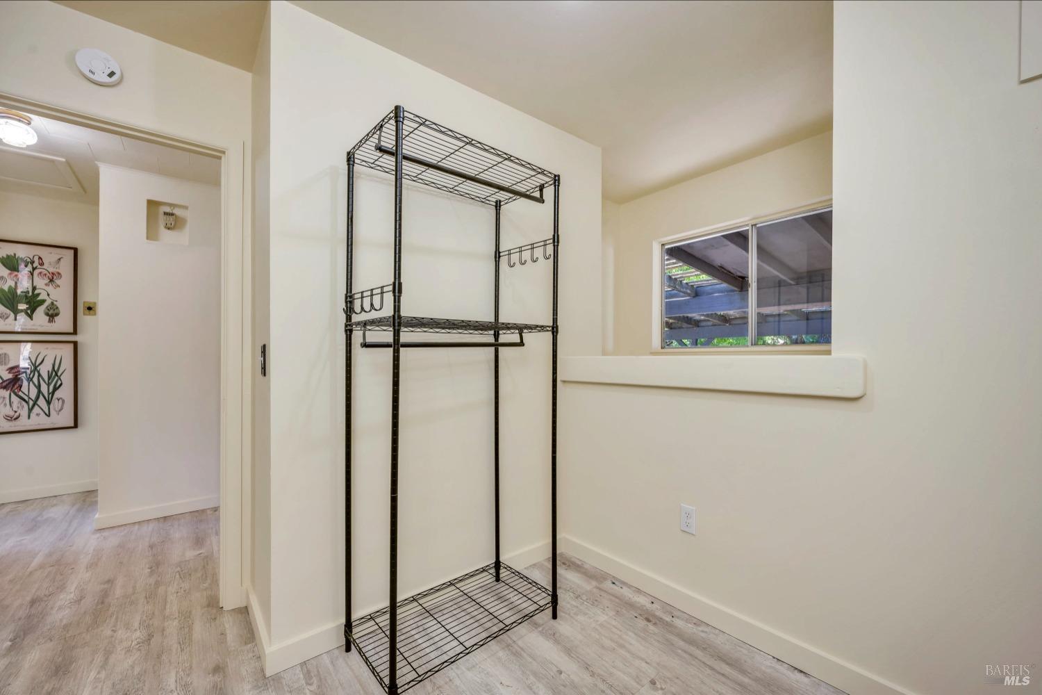 Detail Gallery Image 17 of 32 For 1155 North St, Lakeport,  CA 95453 - 3 Beds | 1/1 Baths