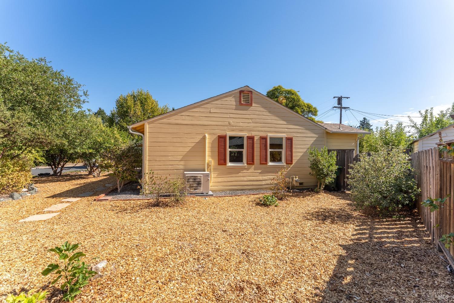 Detail Gallery Image 29 of 32 For 453 Mendocino Dr, Ukiah,  CA 95482 - 3 Beds | 2 Baths