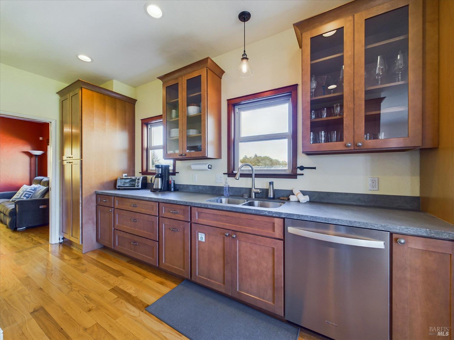 Detail Gallery Image 21 of 81 For 1624 13th St, Arcata,  CA 95521 - 3 Beds | 2 Baths