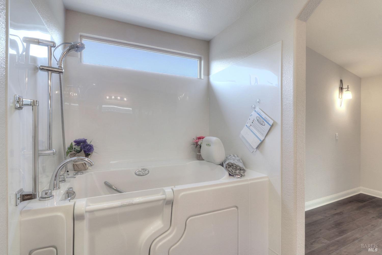 Detail Gallery Image 29 of 85 For 402 Branchwood Dr, Rio Vista,  CA 94571 - 2 Beds | 2 Baths