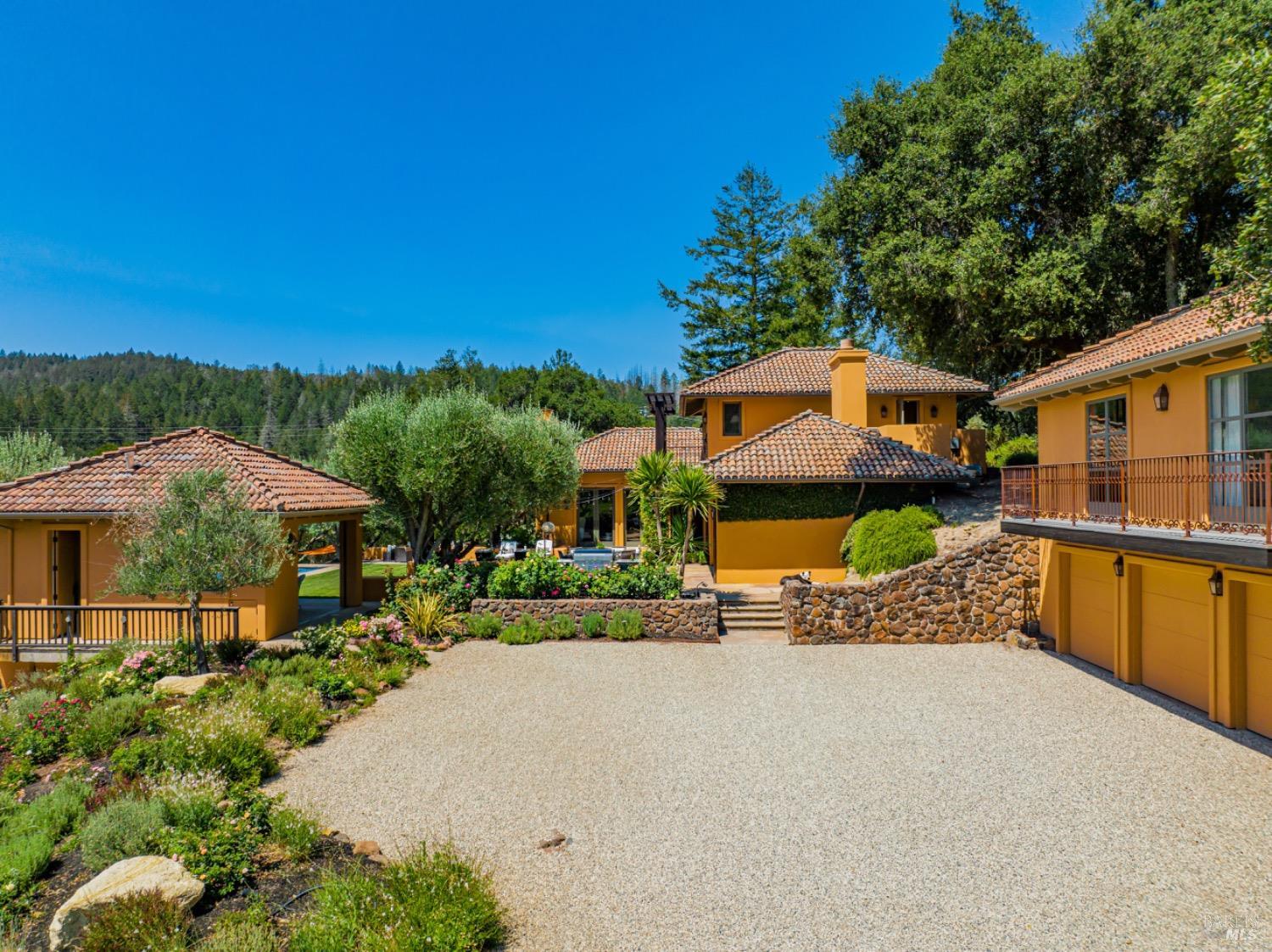 Detail Gallery Image 46 of 76 For 8320 Franz Valley Rd, Calistoga,  CA 94515 - 8 Beds | 8/2 Baths