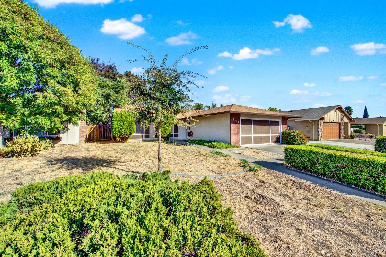 Detail Gallery Image 10 of 70 For 143 Edwin Dr, Vacaville,  CA 95687 - 3 Beds | 2 Baths