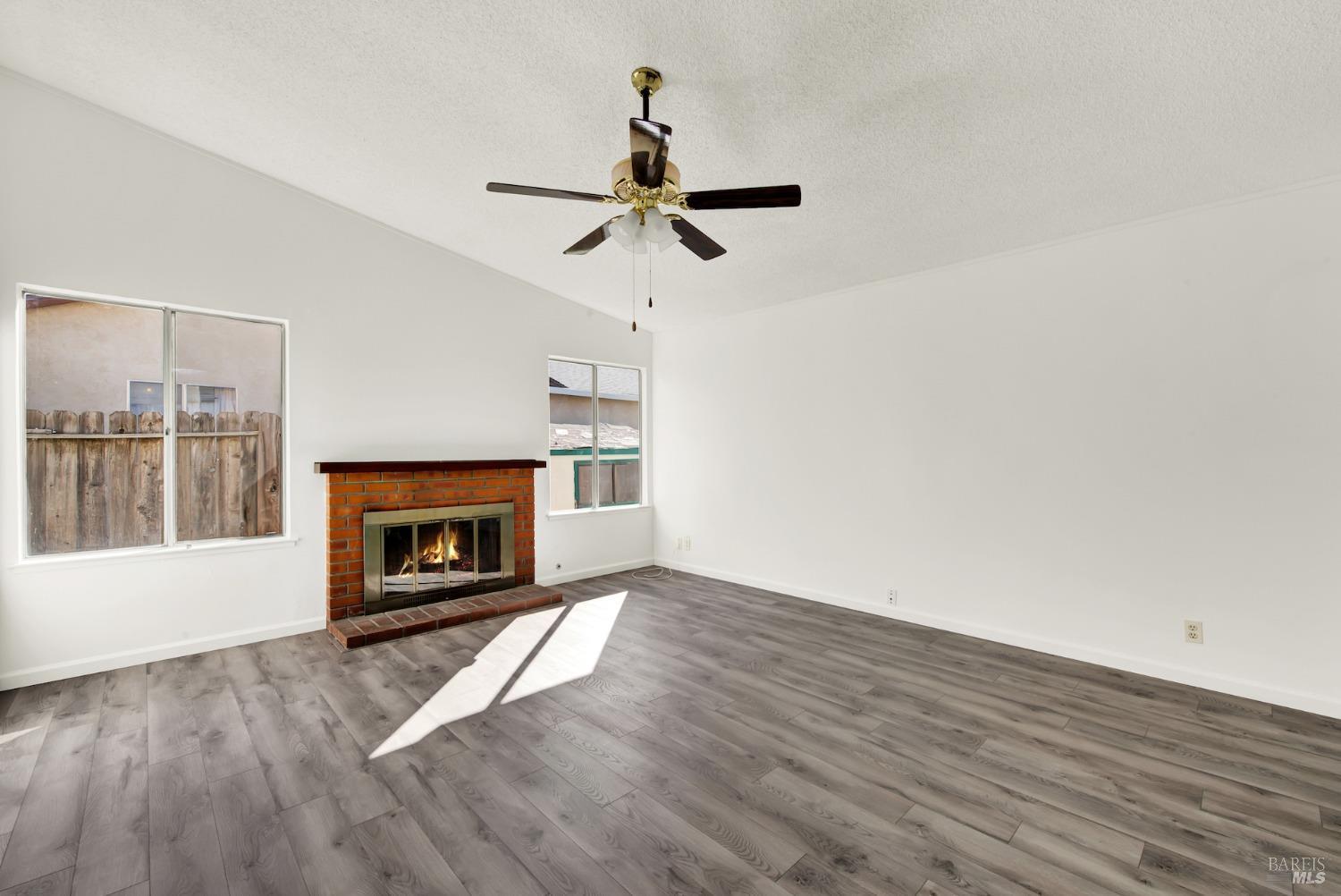 Detail Gallery Image 19 of 70 For 143 Edwin Dr, Vacaville,  CA 95687 - 3 Beds | 2 Baths