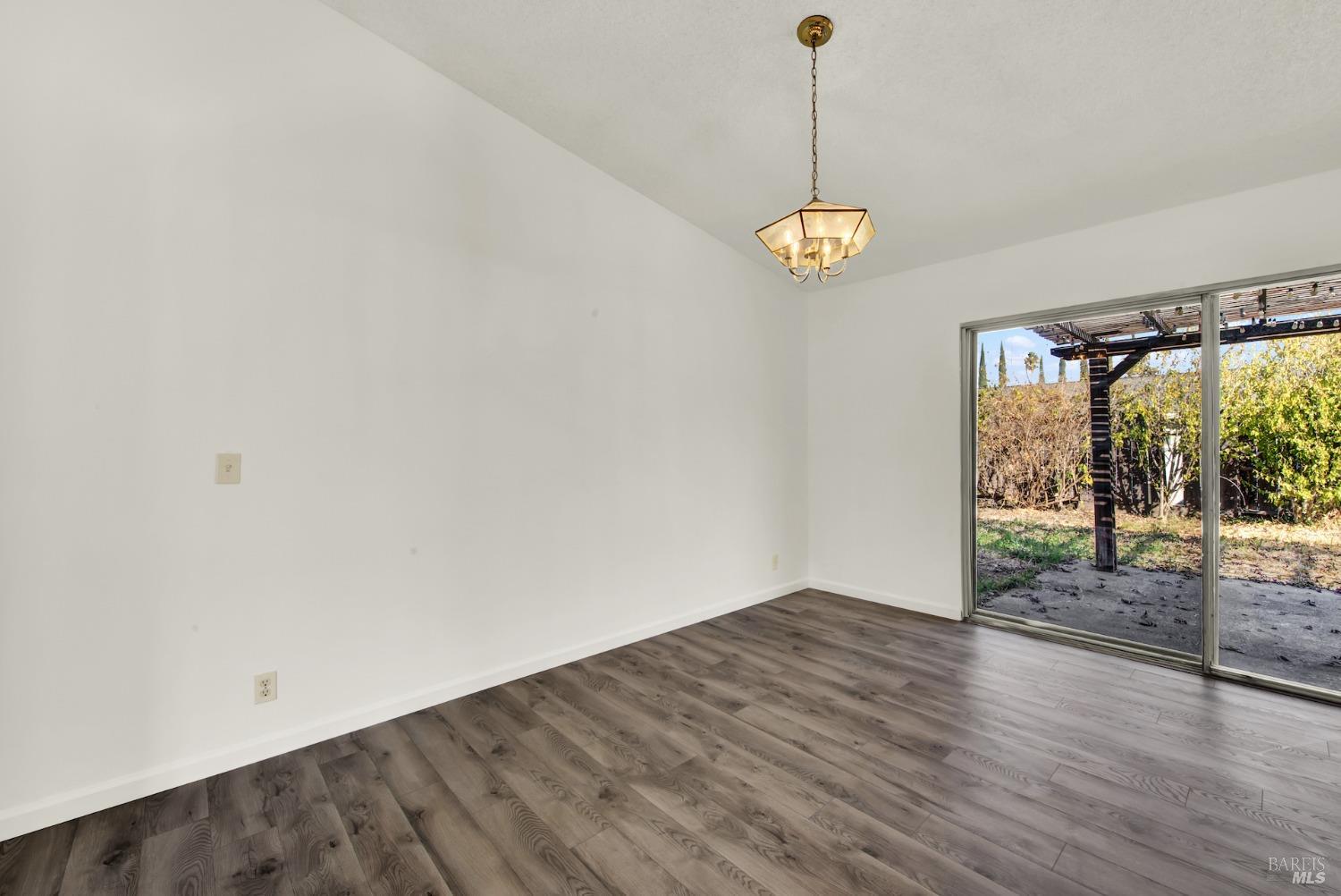 Detail Gallery Image 25 of 70 For 143 Edwin Dr, Vacaville,  CA 95687 - 3 Beds | 2 Baths