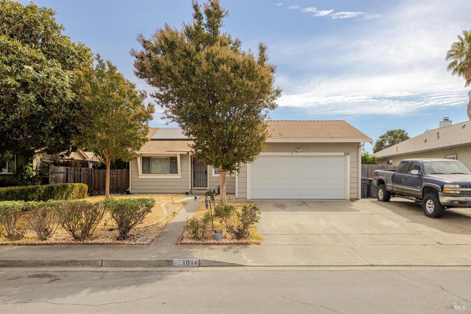 Detail Gallery Image 1 of 9 For 1014 Westwind Way, Suisun City,  CA 94585 - 4 Beds | 2 Baths