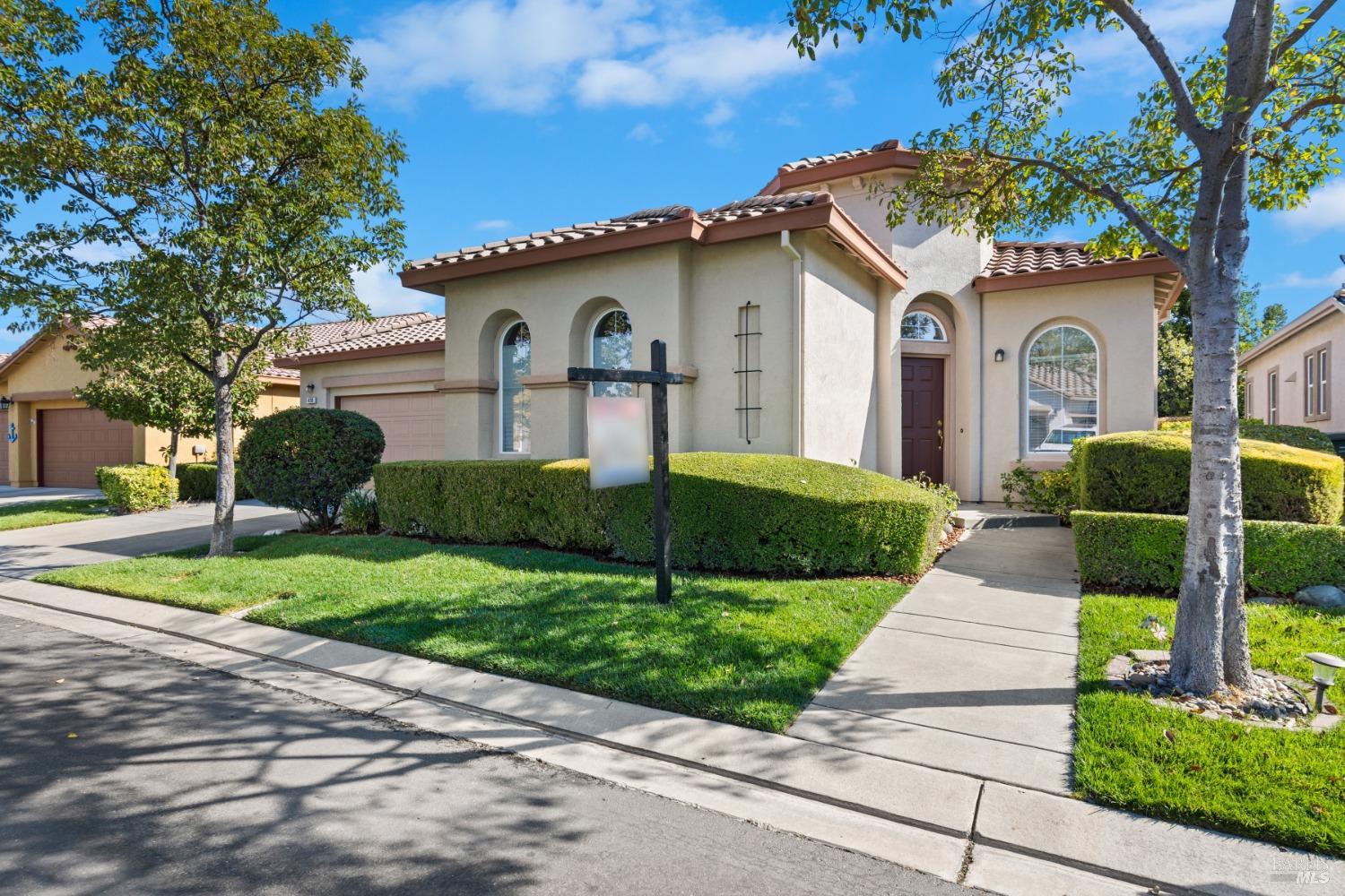 Detail Gallery Image 2 of 69 For 430 Western Hills Gln, Rio Vista,  CA 94571 - 2 Beds | 2/1 Baths