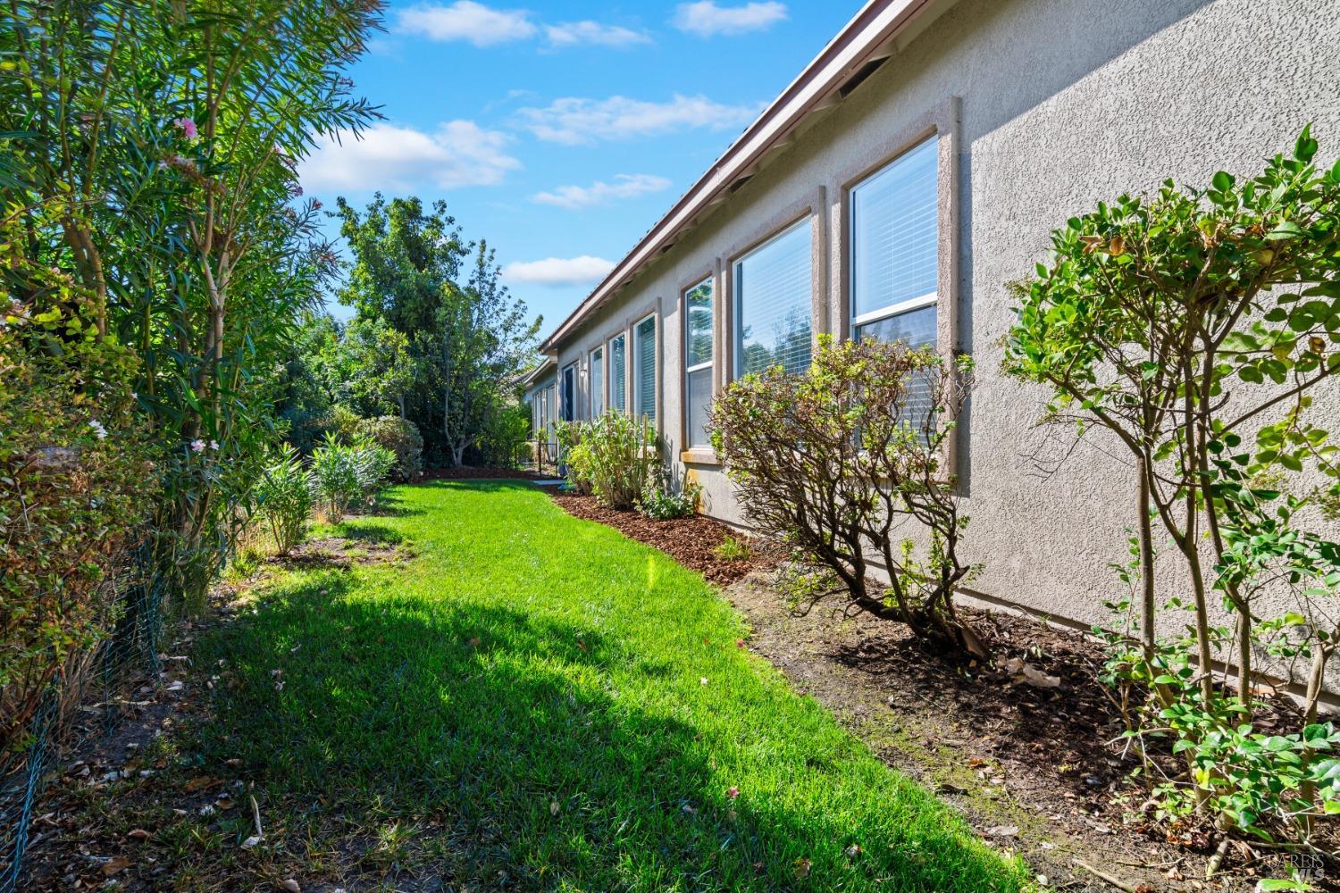 Detail Gallery Image 42 of 69 For 430 Western Hills Gln, Rio Vista,  CA 94571 - 2 Beds | 2/1 Baths