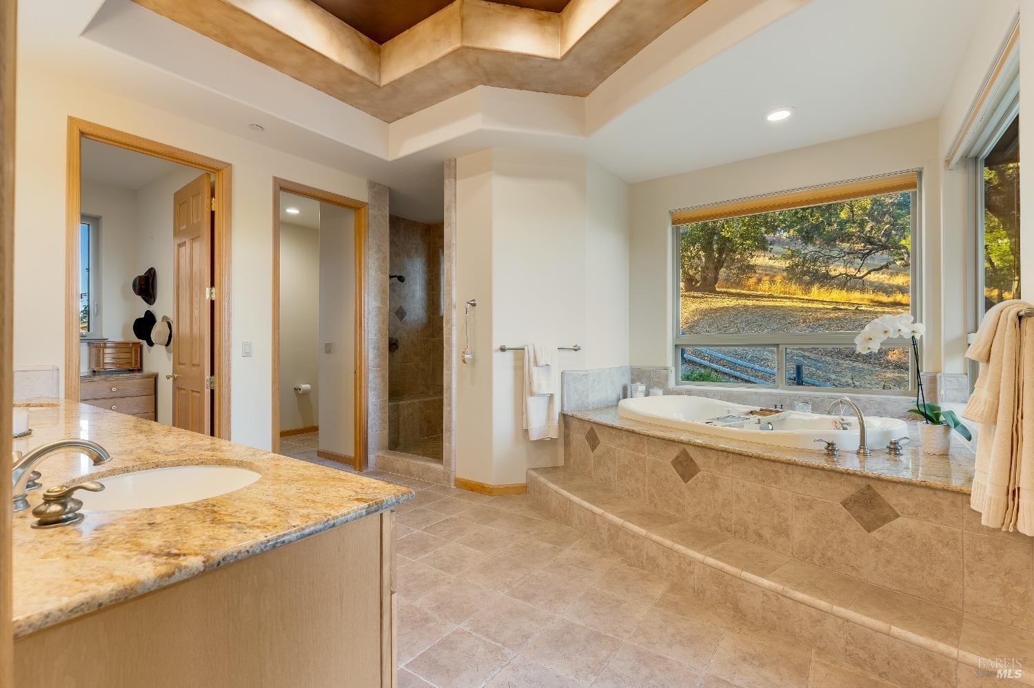 Detail Gallery Image 22 of 86 For 8373 Singing Hills Trl, Santa Rosa,  CA 95404 - 3 Beds | 3/1 Baths