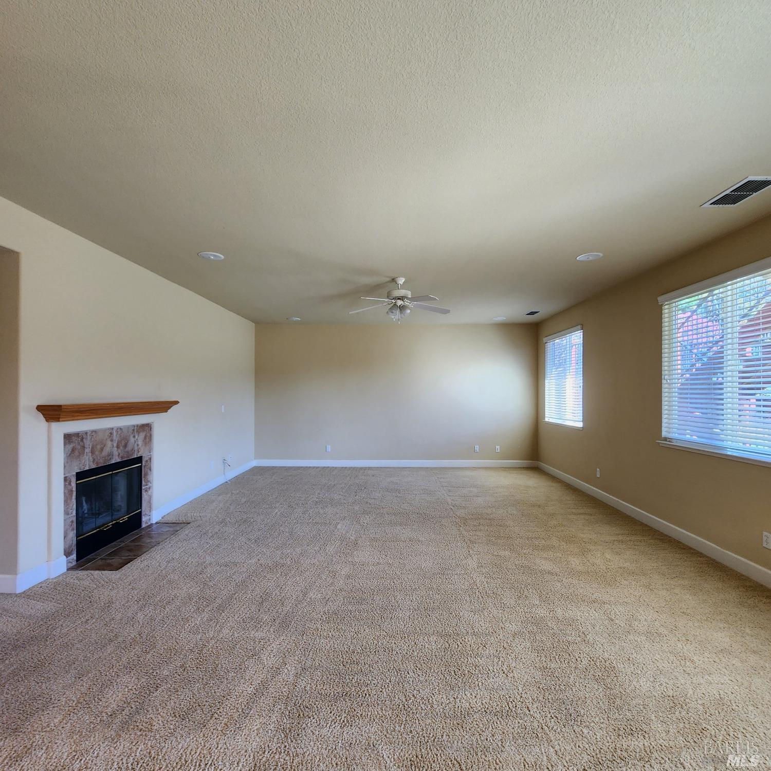 Detail Gallery Image 6 of 20 For 2358 Fairview Pl, Fairfield,  CA 94534 - 4 Beds | 3 Baths