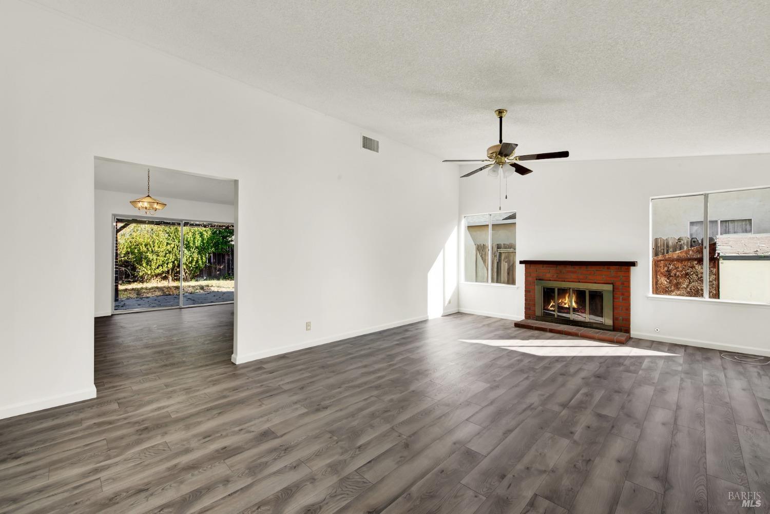 Detail Gallery Image 16 of 70 For 143 Edwin Dr, Vacaville,  CA 95687 - 3 Beds | 2 Baths