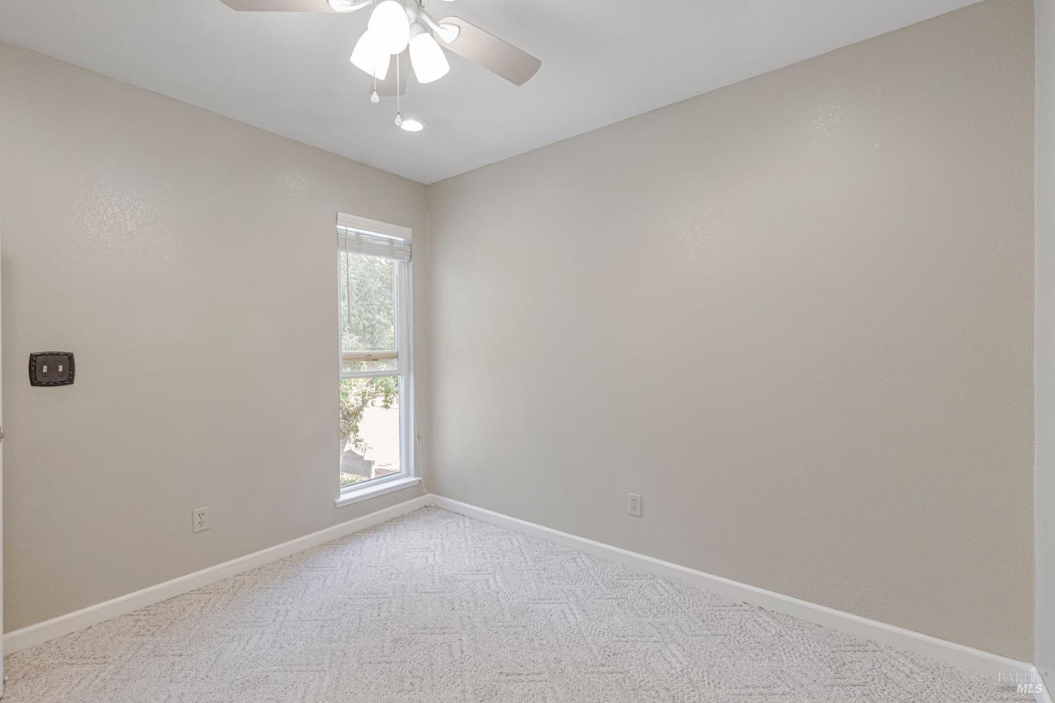 Detail Gallery Image 16 of 26 For 2709 Ivy Ln, Antioch,  CA 94531 - 3 Beds | 2 Baths