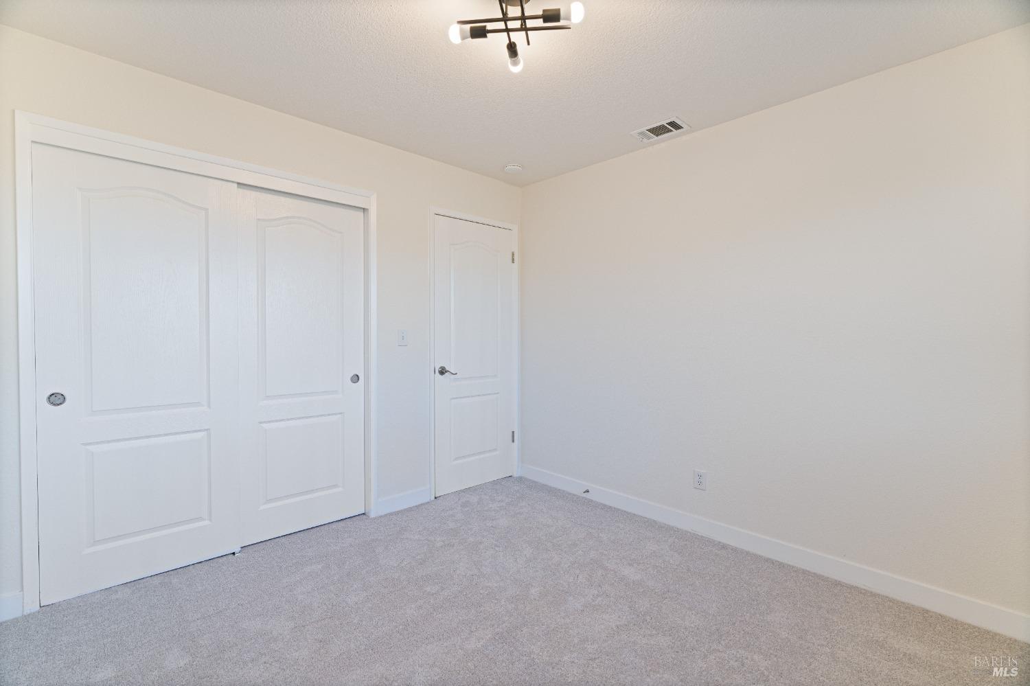 Detail Gallery Image 37 of 47 For 656 Hillside Dr, Fairfield,  CA 94533 - 4 Beds | 2/1 Baths