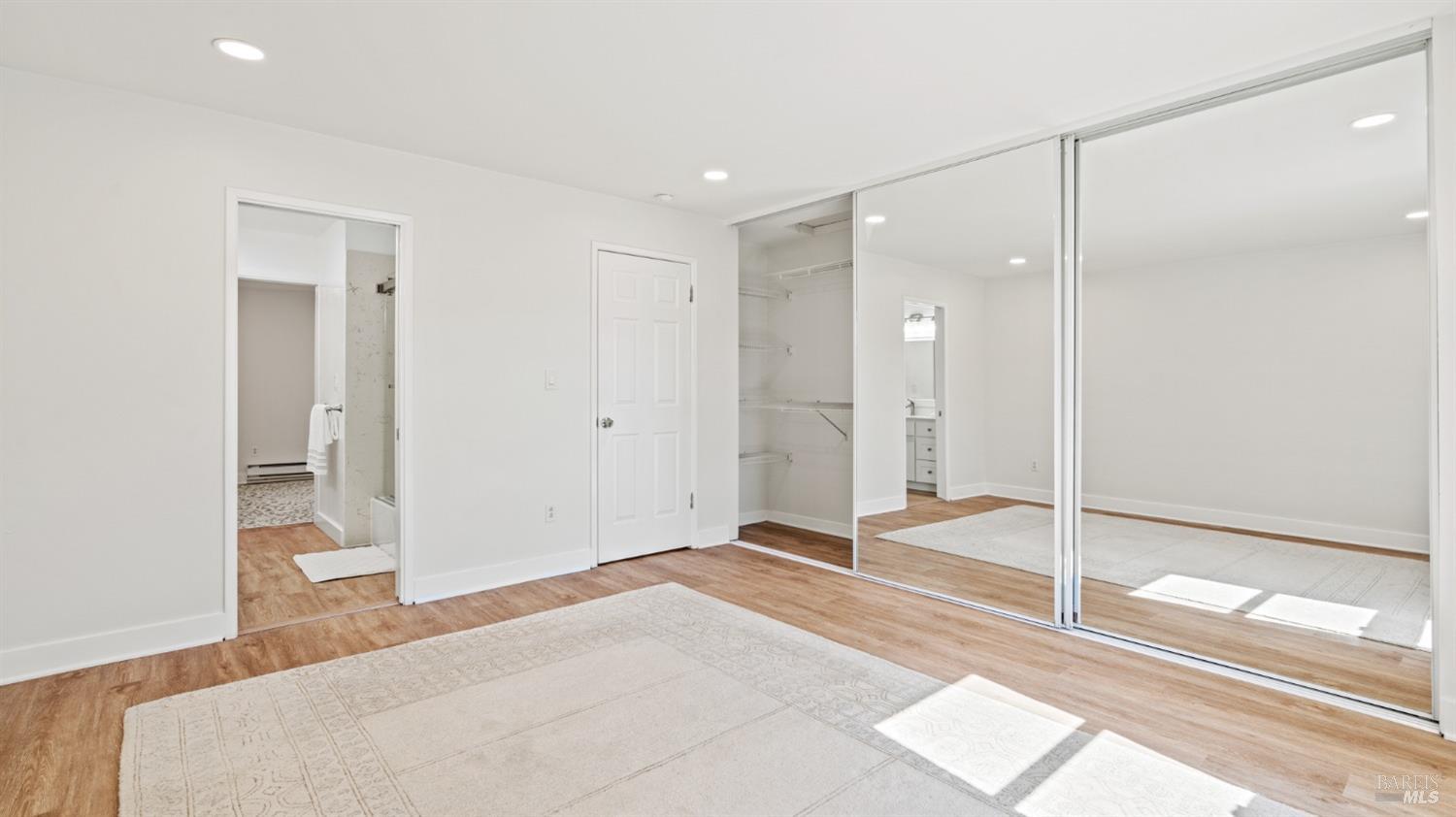 Detail Gallery Image 19 of 39 For 100 Marin Center Dr #22,  San Rafael,  CA 94903 - 2 Beds | 1/1 Baths