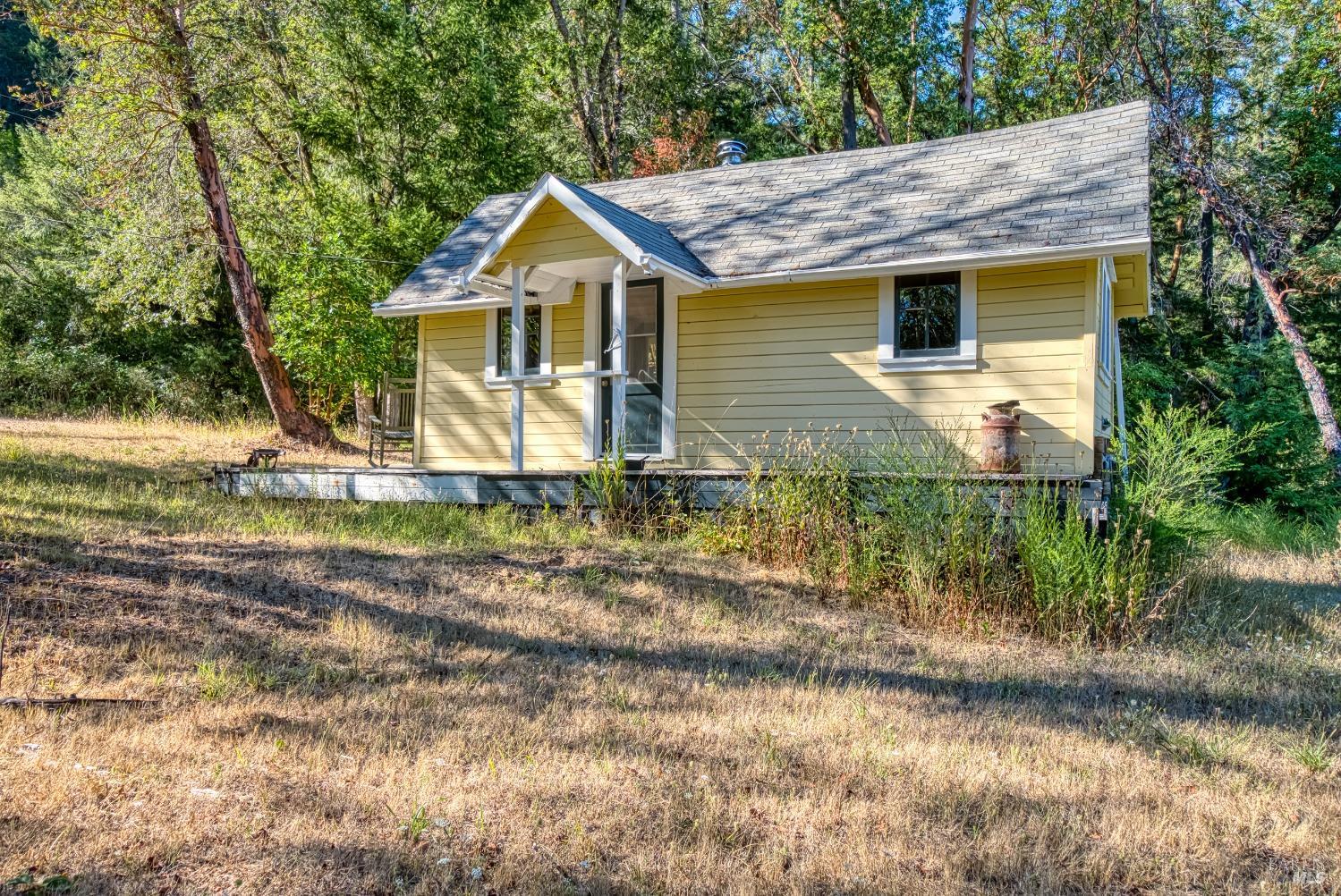 Detail Gallery Image 71 of 93 For 3770 Eel Rock Rd, Myers Flat,  CA 95554 - 7 Beds | 7/1 Baths