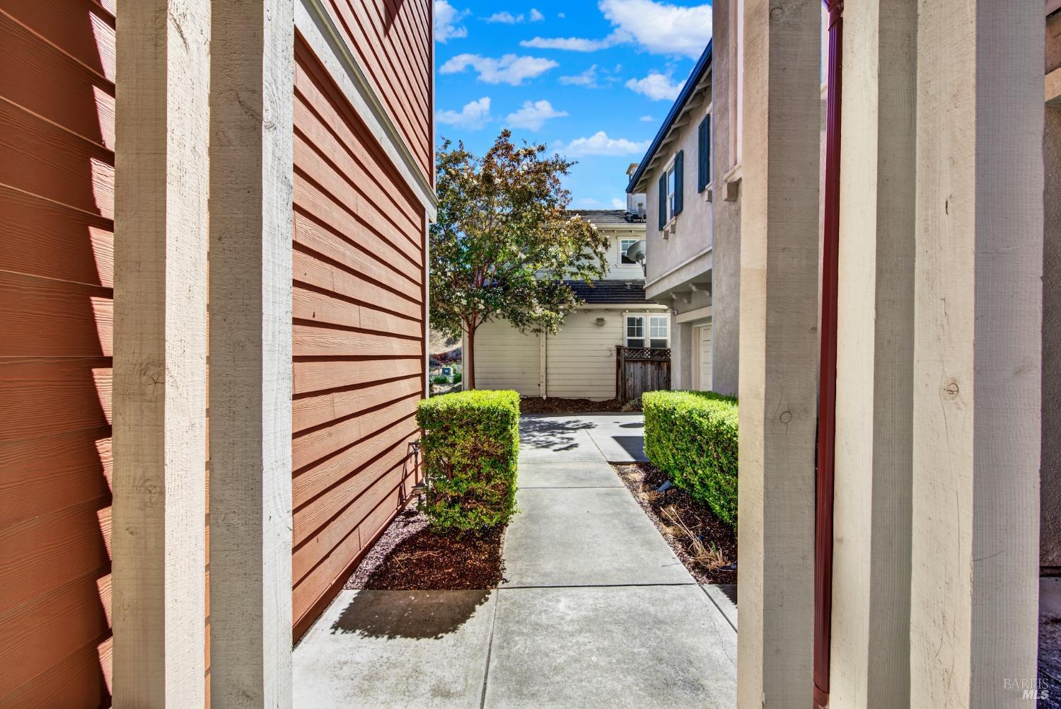 Detail Gallery Image 14 of 81 For 8380 Bennington Ct, Vallejo,  CA 94591 - 3 Beds | 2/1 Baths