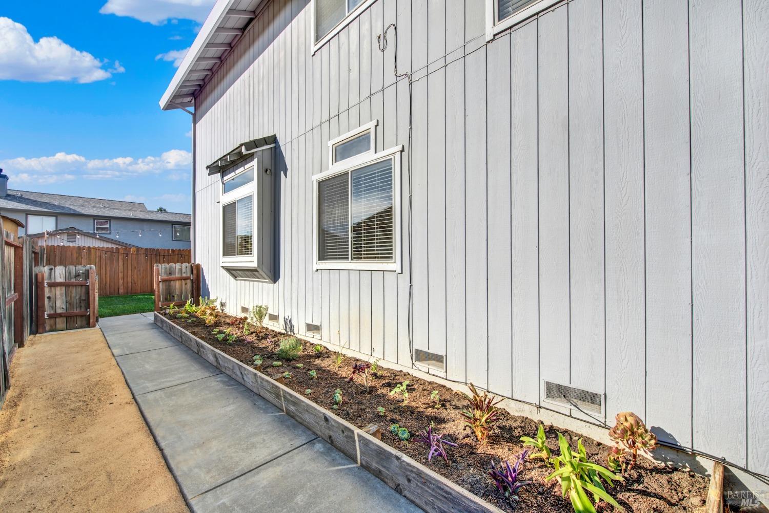 Detail Gallery Image 73 of 75 For 348 Zachary Dr, Vacaville,  CA 95687 - 4 Beds | 2/1 Baths