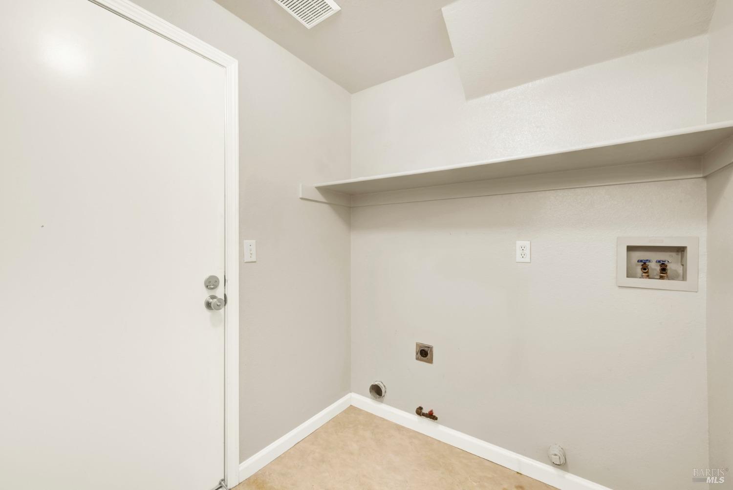 Detail Gallery Image 38 of 75 For 348 Zachary Dr, Vacaville,  CA 95687 - 4 Beds | 2/1 Baths