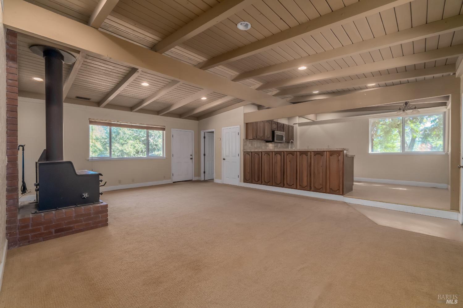 Detail Gallery Image 55 of 93 For 3770 Eel Rock Rd, Myers Flat,  CA 95554 - 7 Beds | 7/1 Baths