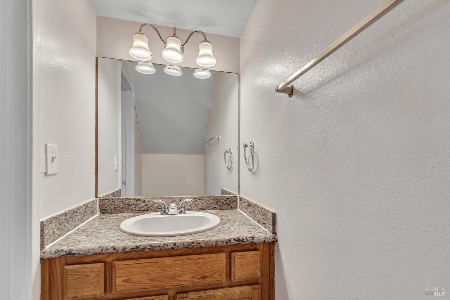 Detail Gallery Image 21 of 44 For 1396 Callen St a,  Vacaville,  CA 95688 - 3 Beds | 1/1 Baths