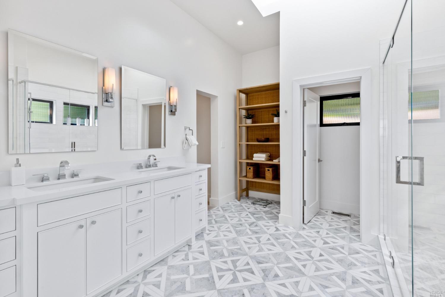 Detail Gallery Image 25 of 32 For 1069 Shadybrook Ln #3,  Napa,  CA 94558 - 4 Beds | 3/1 Baths