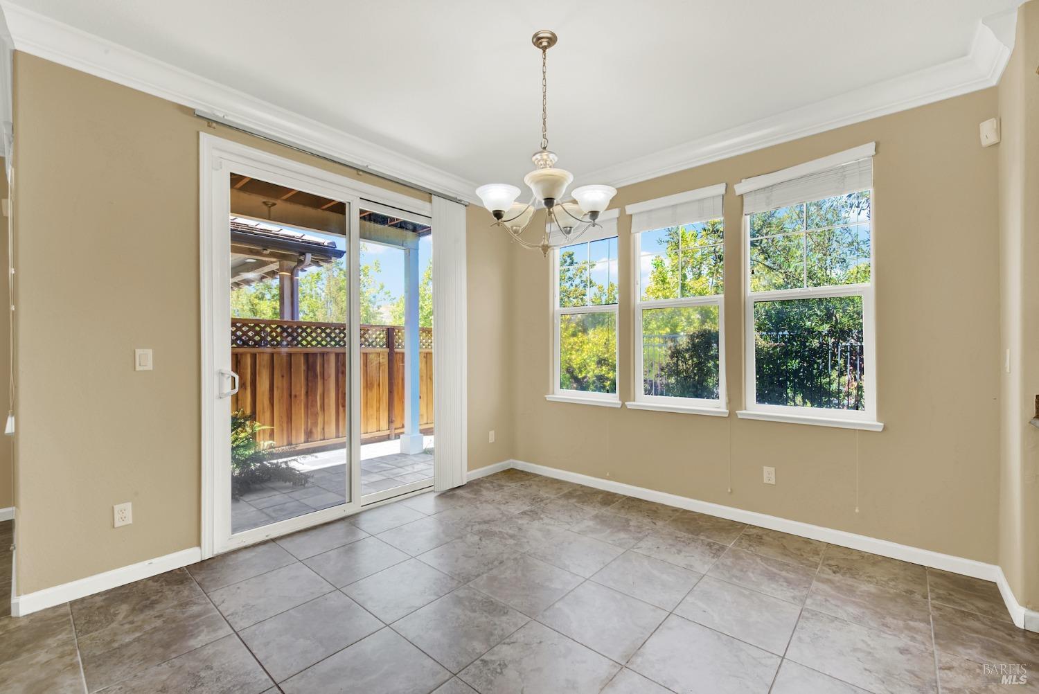 Detail Gallery Image 25 of 81 For 8380 Bennington Ct, Vallejo,  CA 94591 - 3 Beds | 2/1 Baths