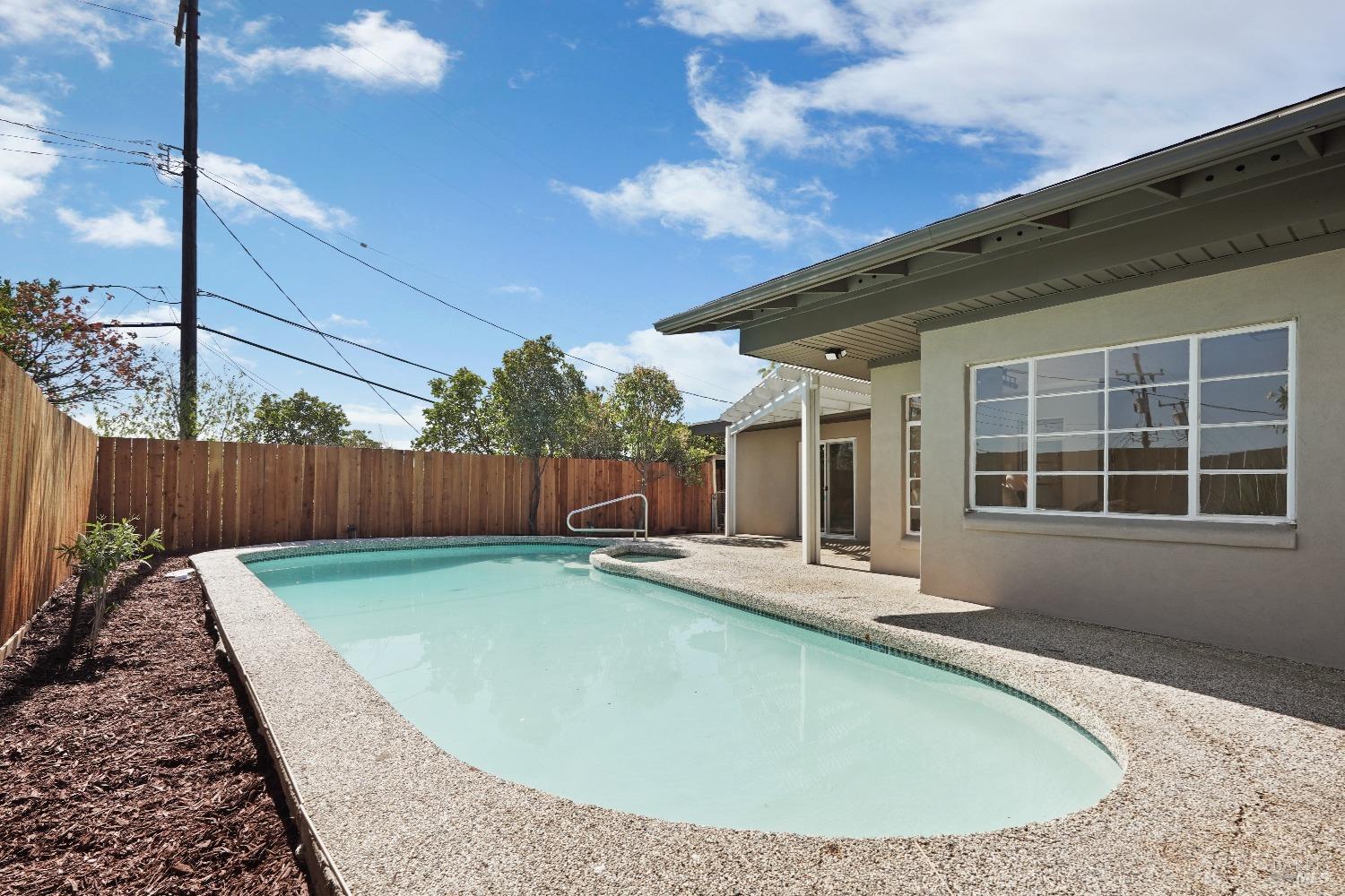 Flores Way, Rio Vista, California image 43