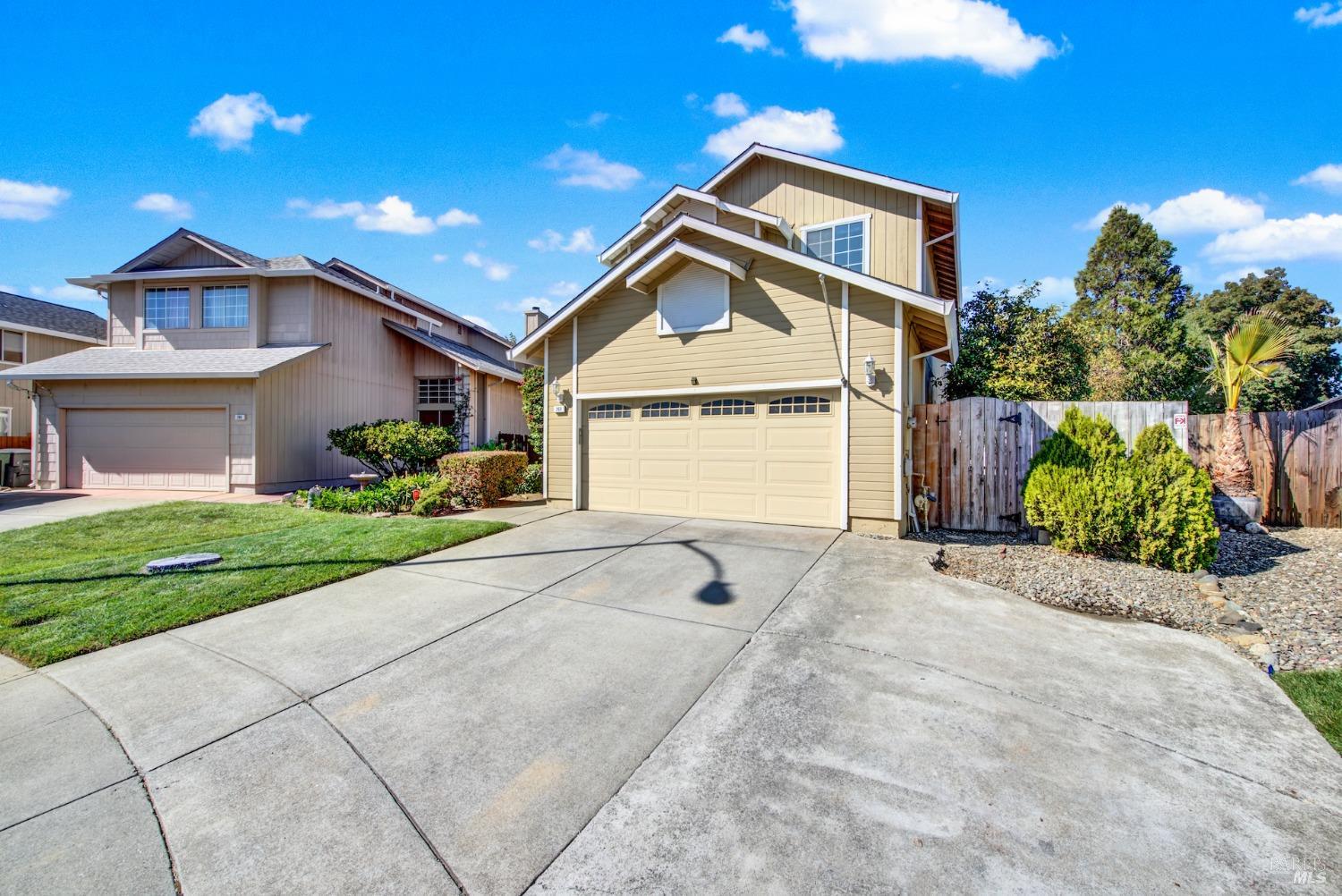 Detail Gallery Image 3 of 73 For 260 Aaron Cir, Vacaville,  CA 95687 - 3 Beds | 2/1 Baths