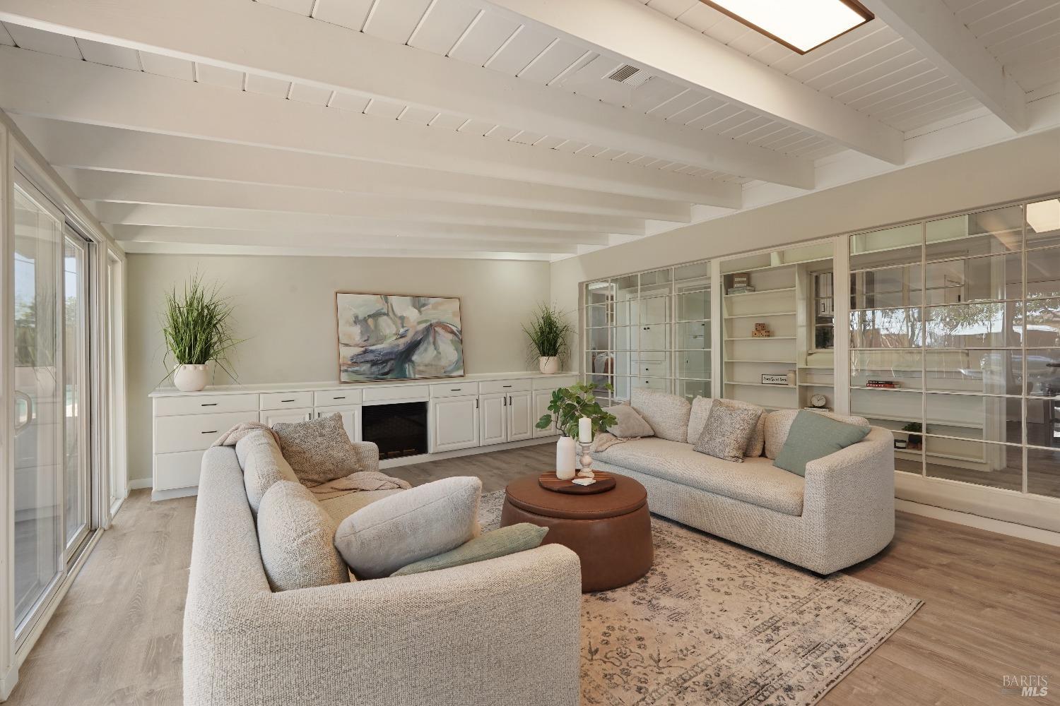 Flores Way, Rio Vista, California image 22