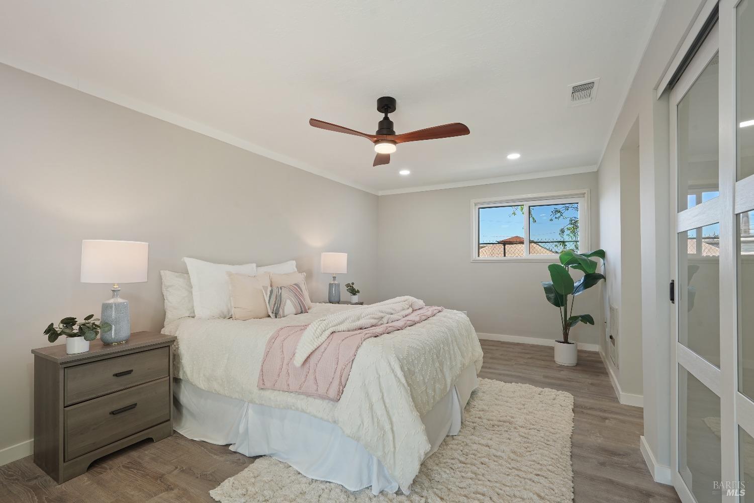 Flores Way, Rio Vista, California image 35
