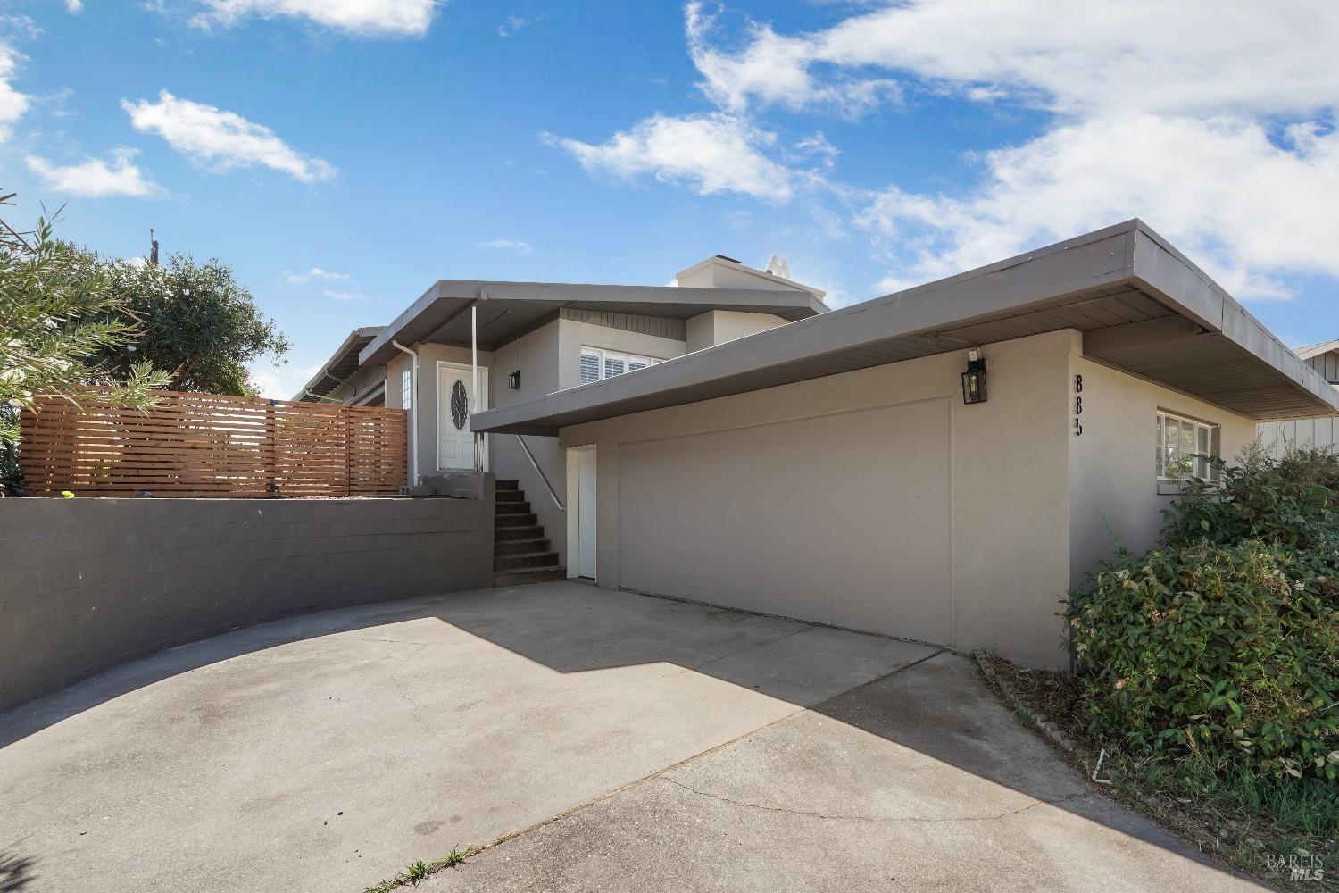 Flores Way, Rio Vista, California image 4