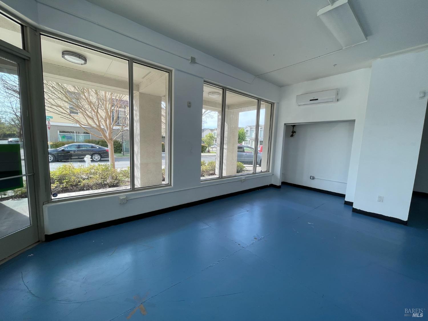 Detail Gallery Image 3 of 8 For 3851 Sebastopol Rd 103a,  Santa Rosa,  CA 95407 - 0 Beds | 0 Baths