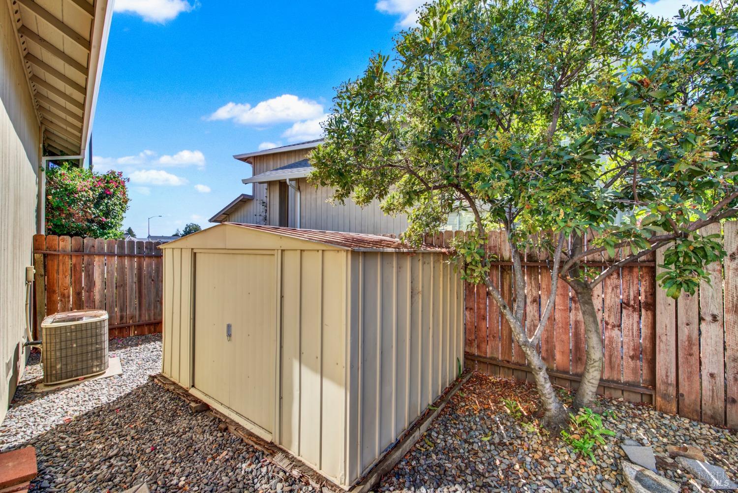 Detail Gallery Image 68 of 73 For 260 Aaron Cir, Vacaville,  CA 95687 - 3 Beds | 2/1 Baths