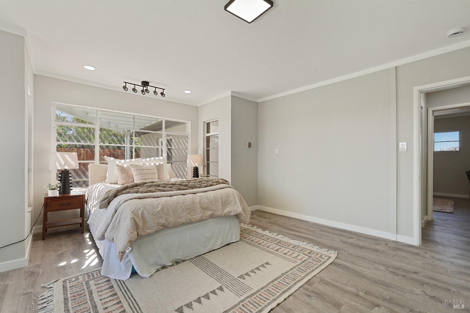 Flores Way, Rio Vista, California image 31