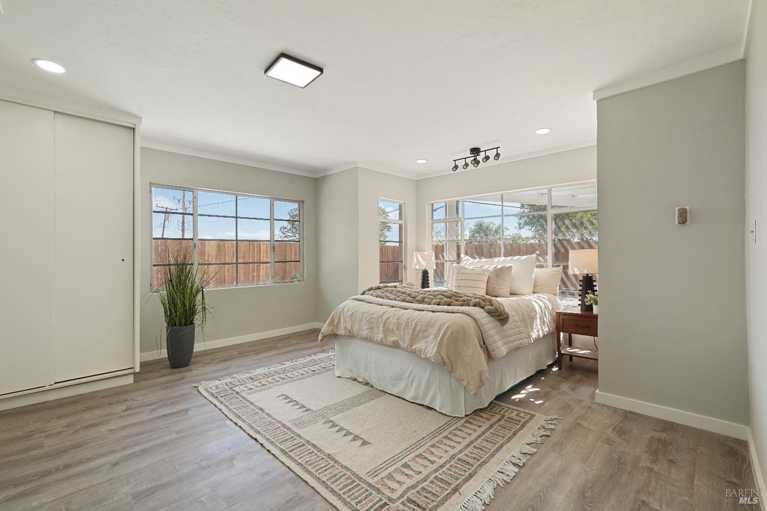 Flores Way, Rio Vista, California image 30