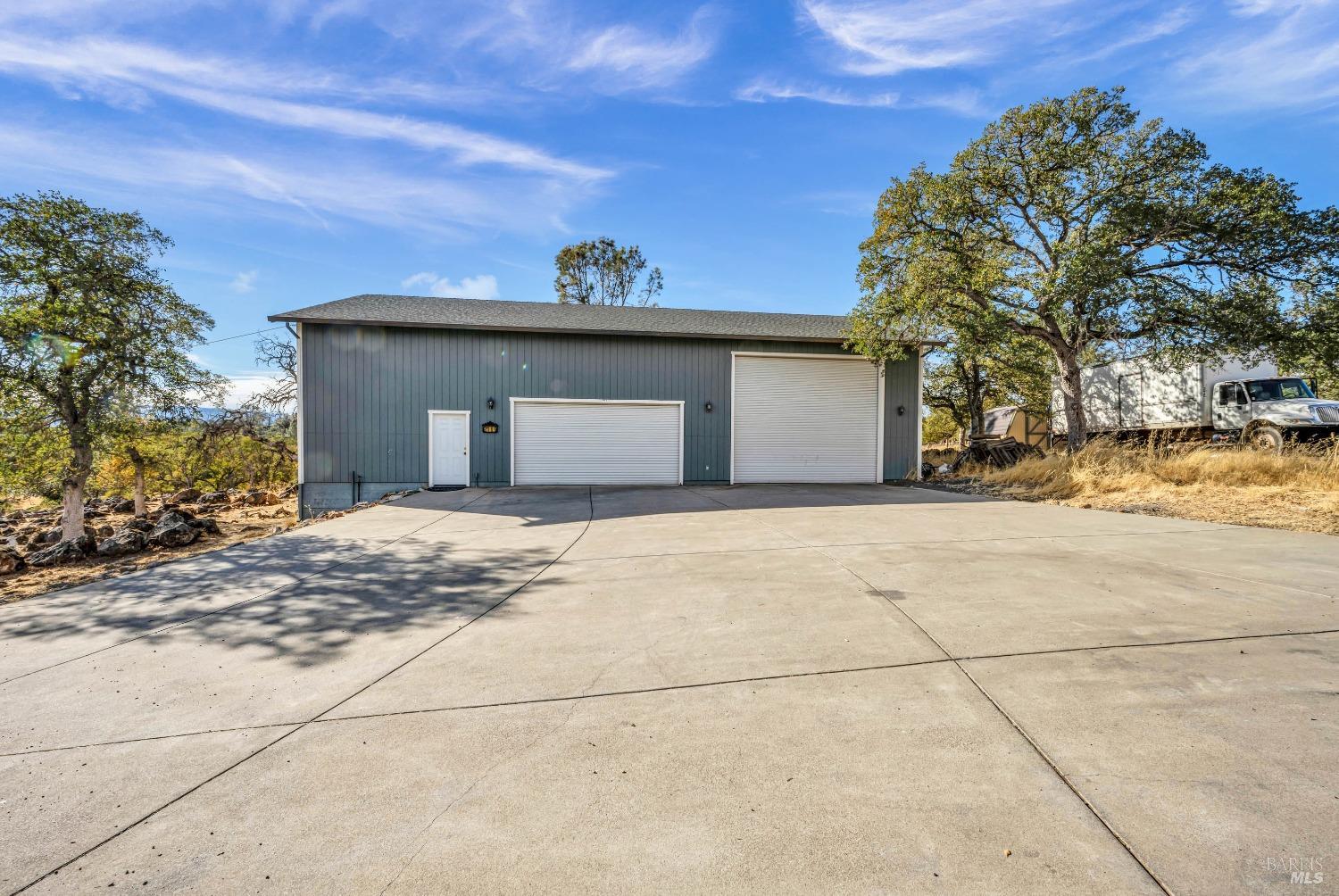 Detail Gallery Image 5 of 64 For 21126 Yankee Valley Rd, Hidden Valley Lake,  CA 95467 - 3 Beds | 3/1 Baths