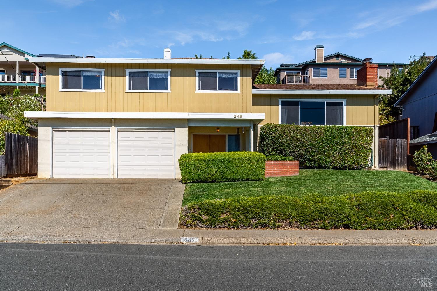 Detail Gallery Image 1 of 69 For 345 E O St, Benicia,  CA 94510 - 4 Beds | 2/1 Baths