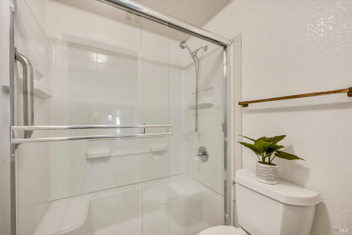 Detail Gallery Image 23 of 30 For 224 Monarch Ct, Santa Rosa,  CA 95401 - 2 Beds | 2 Baths