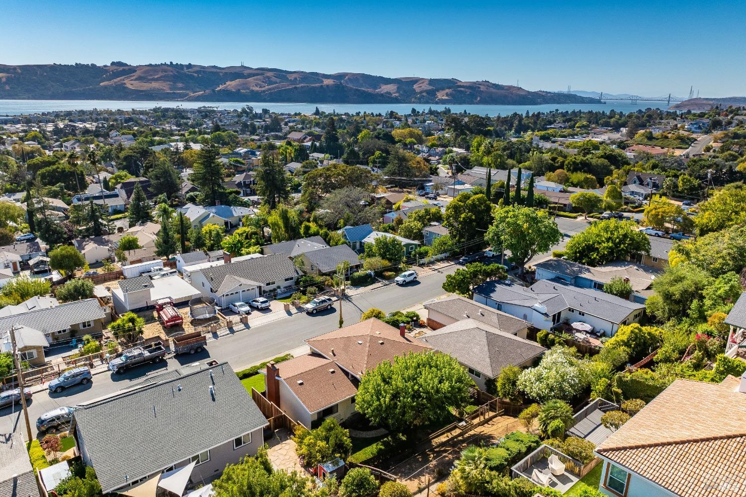 Detail Gallery Image 56 of 69 For 345 E O St, Benicia,  CA 94510 - 4 Beds | 2/1 Baths